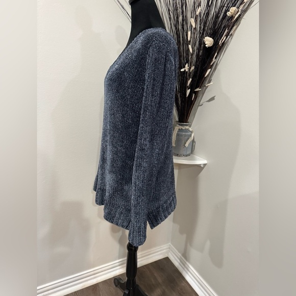 Orvis Chenille oversized V-neck Pull over blue/gray Sweater Size Small - Picture 2 of 9
